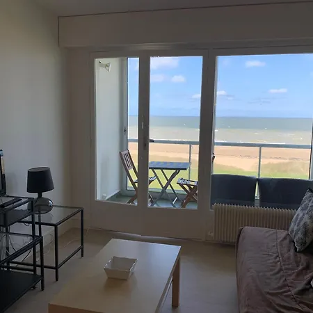 Apartment Varaville: Face A La Avec Loggia Et Parking Prive, 4 Pers. - Fr-1-487-306