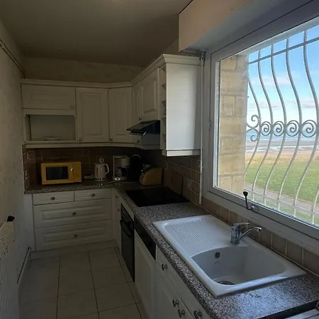 Varaville: Face à La Avec Loggia Et Parking Privé, 4 Pers. - Fr-1-487-306 Varaville