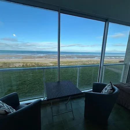 Varaville: Face à La Avec Loggia Et Parking Privé, 4 Pers. - Fr-1-487-306 Appartement