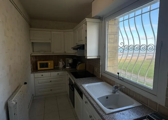 Varaville: Face A La Avec Loggia Et Parking Prive, 4 Pers. - Fr-1-487-306 Varaville